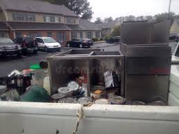 Best Yard Waste Removal  in St Robert, MO